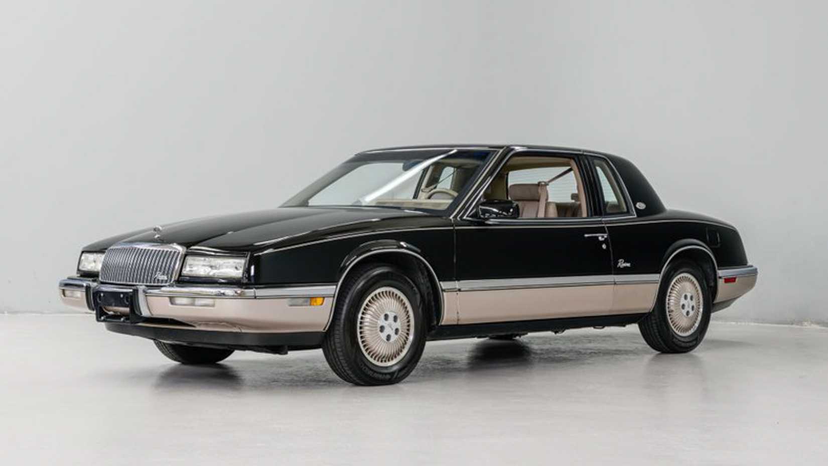 1989 Buick Riviera Black Front Angled View