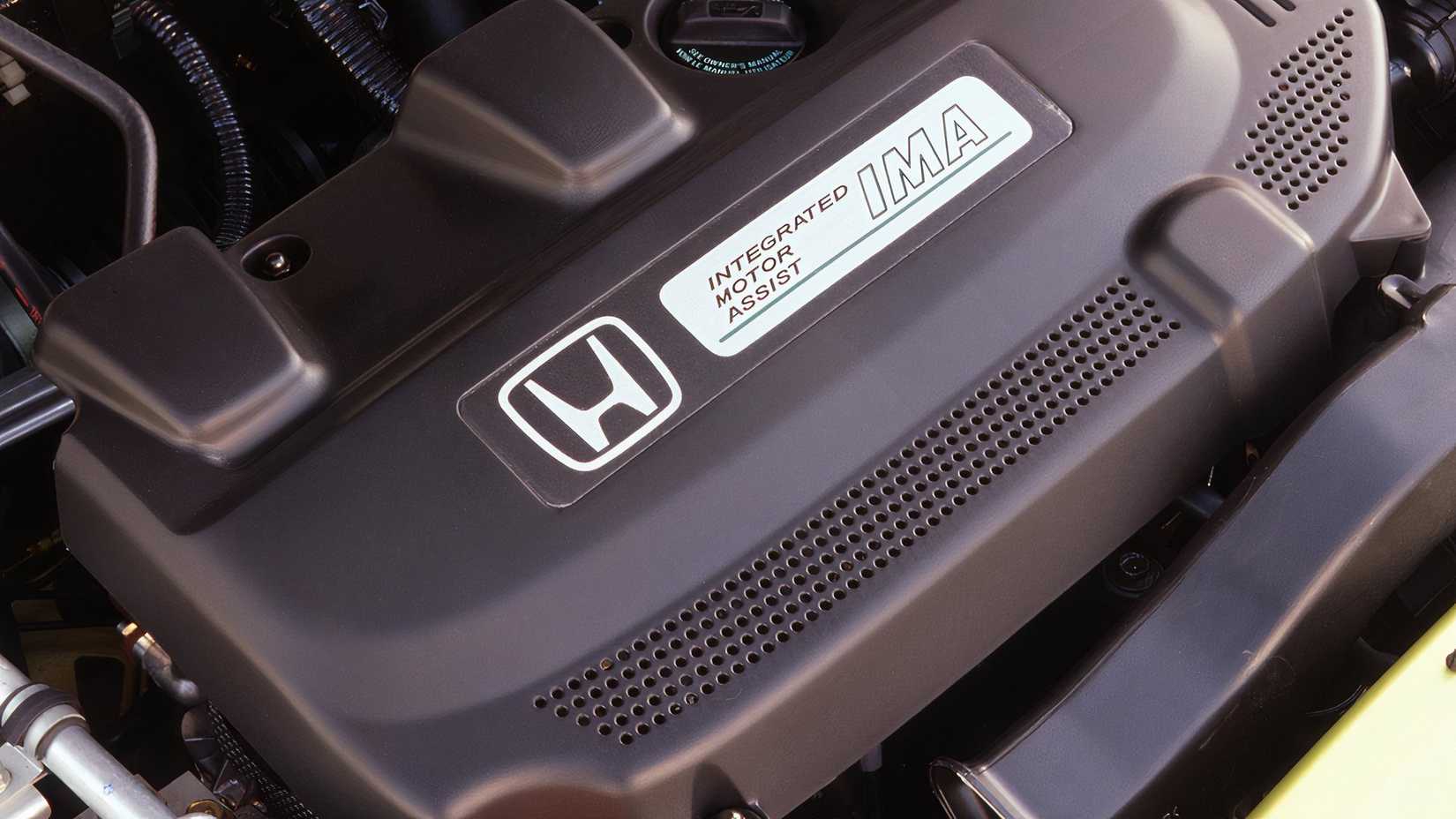 This Honda Insight Has Nearly 1 Million Miles