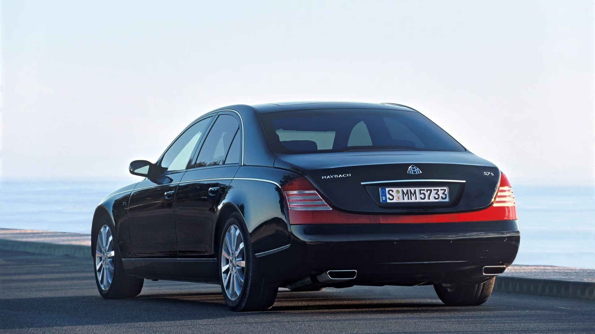 2012 Maybach 57 Pricing, Photos & Specs