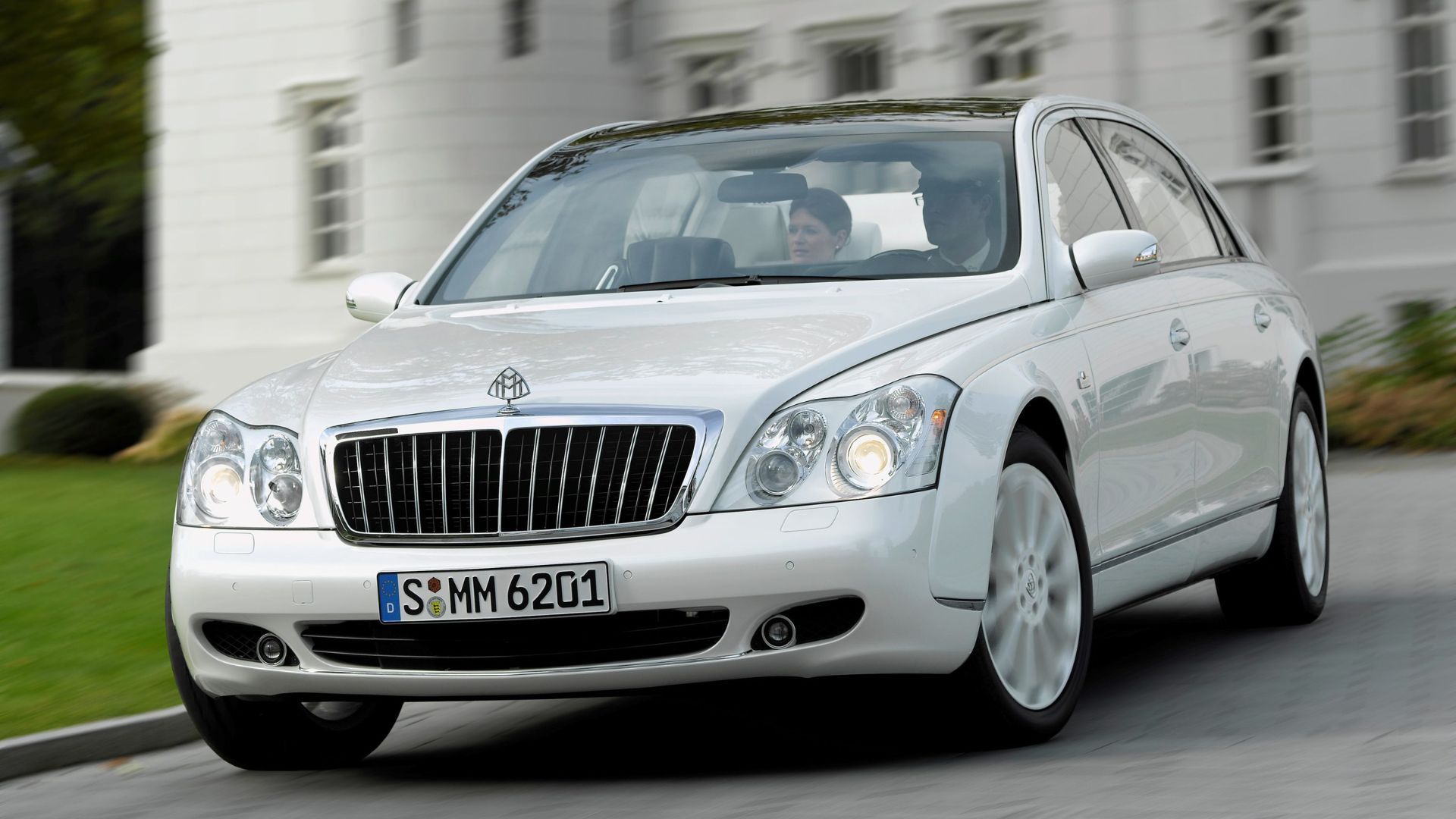 Maybach 62 bi-color - WhiteBox 1:43 Scale Diecast model