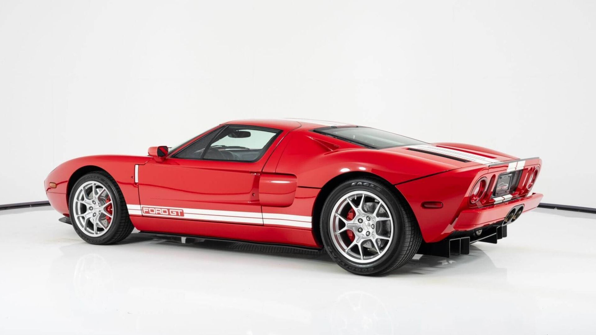 28 Leftover Ford GT Racecars Are About To Become Roadgoing Beasts