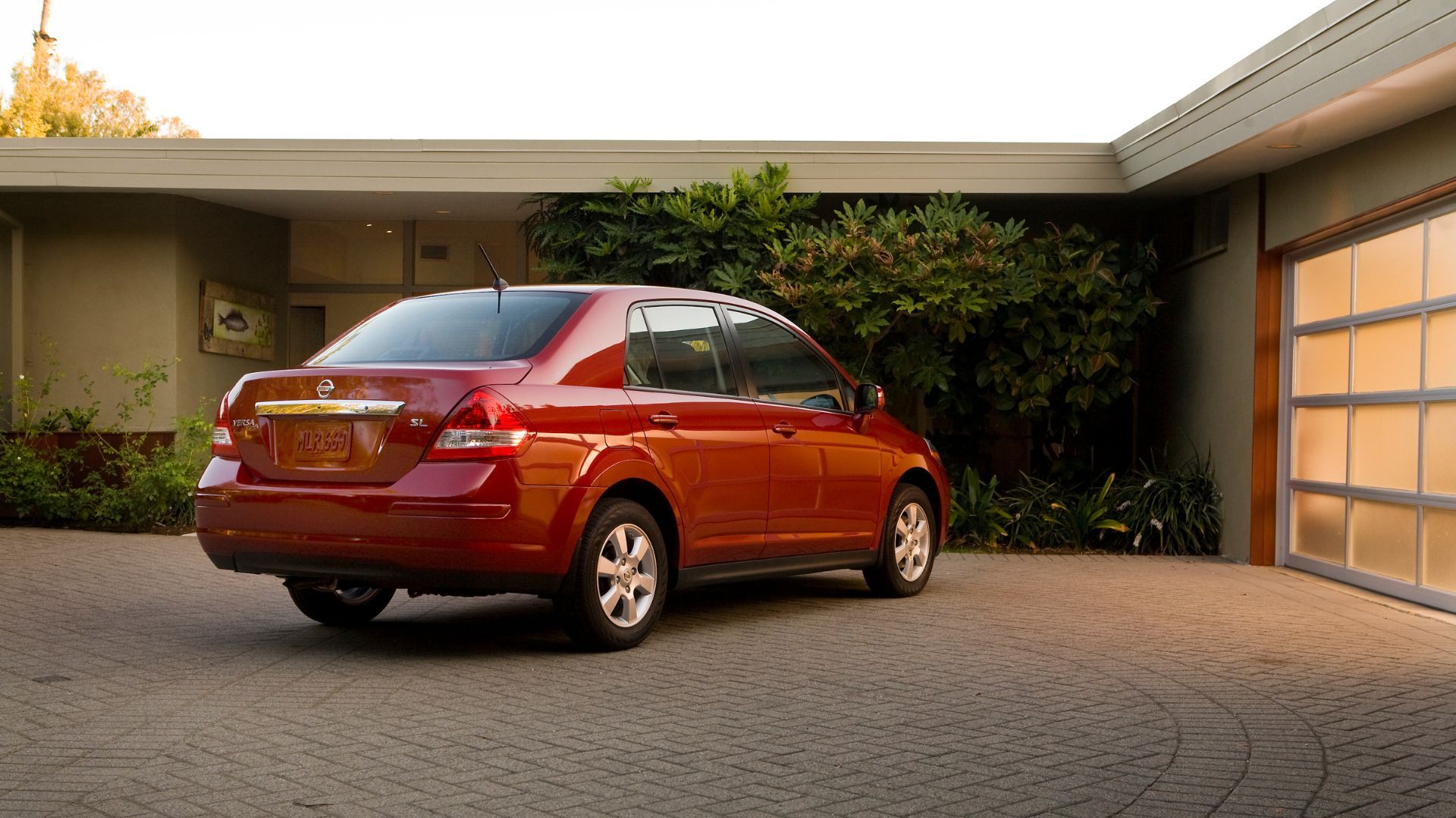 2011 Nissan Versa Sedan Pricing, Photos & Specs