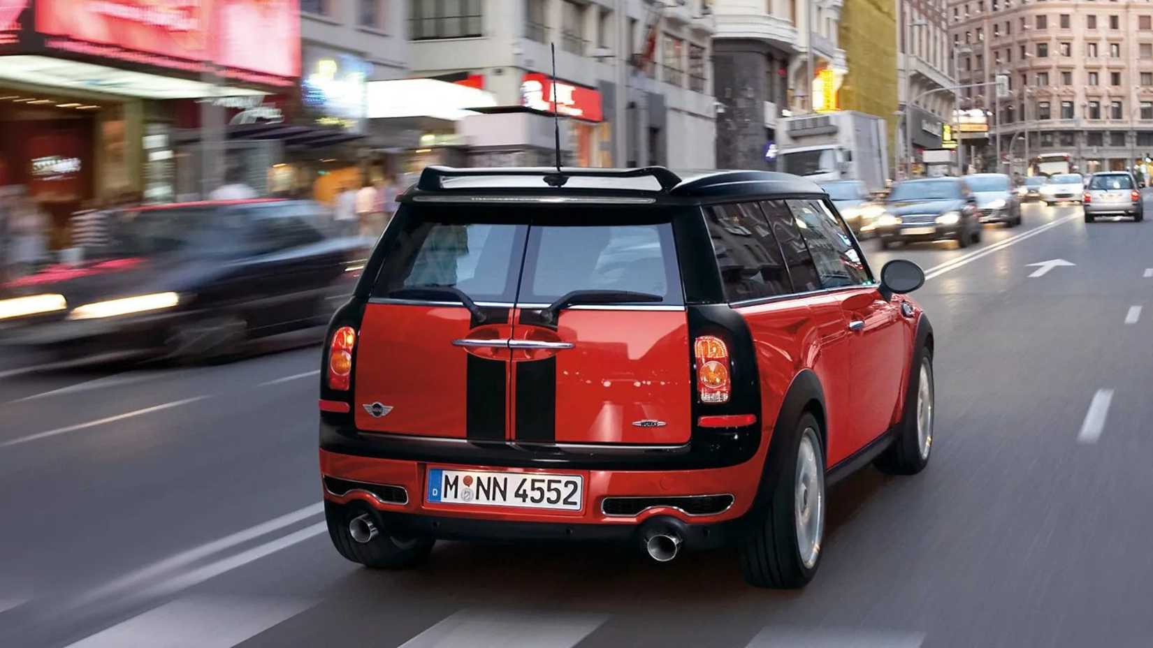 2011 Mini John Cooper Works Clubman Pricing, Photos & Specs