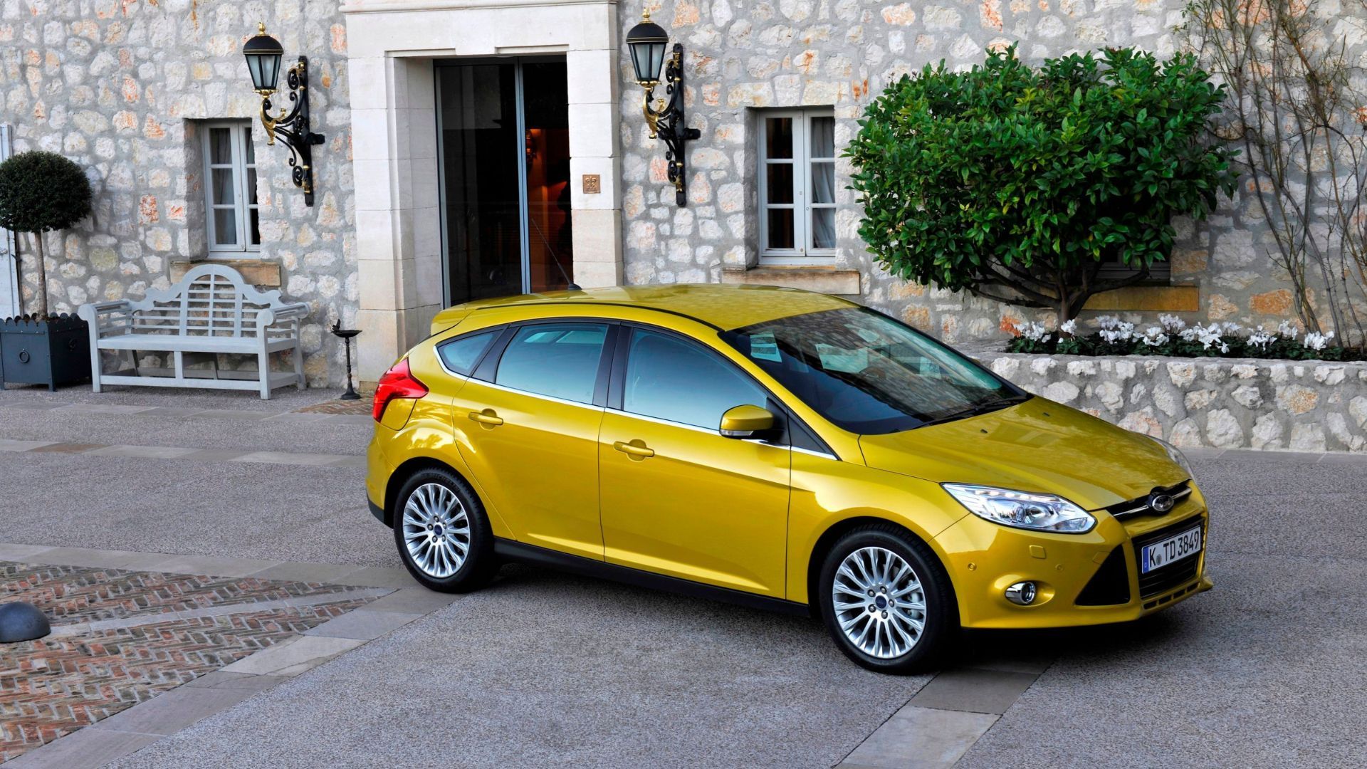 2012 Ford Focus Hatchback Exterior Photos