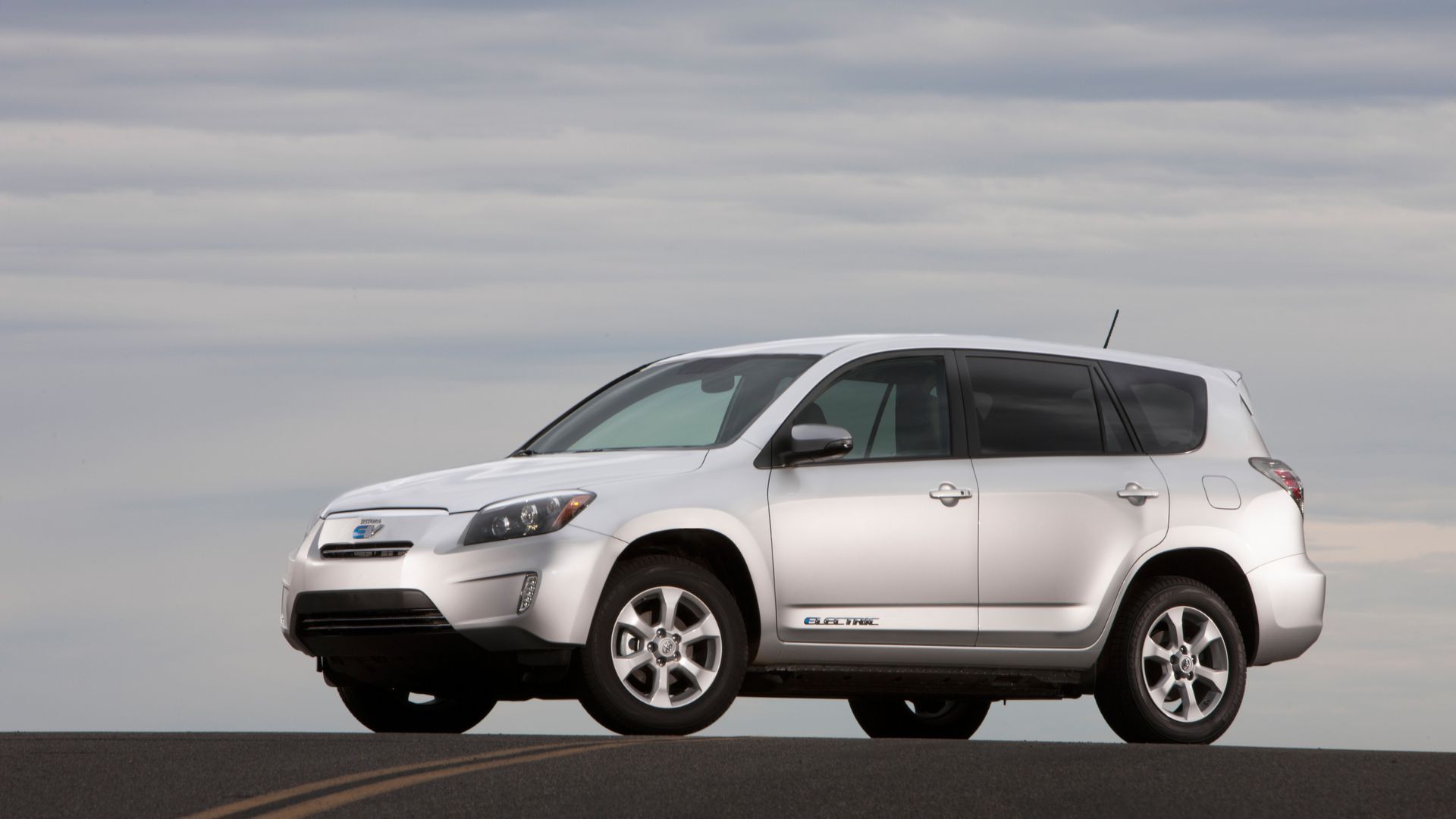 Toyota's RAV4 EV Only Costs $10,000, But It Has One Massive Downside