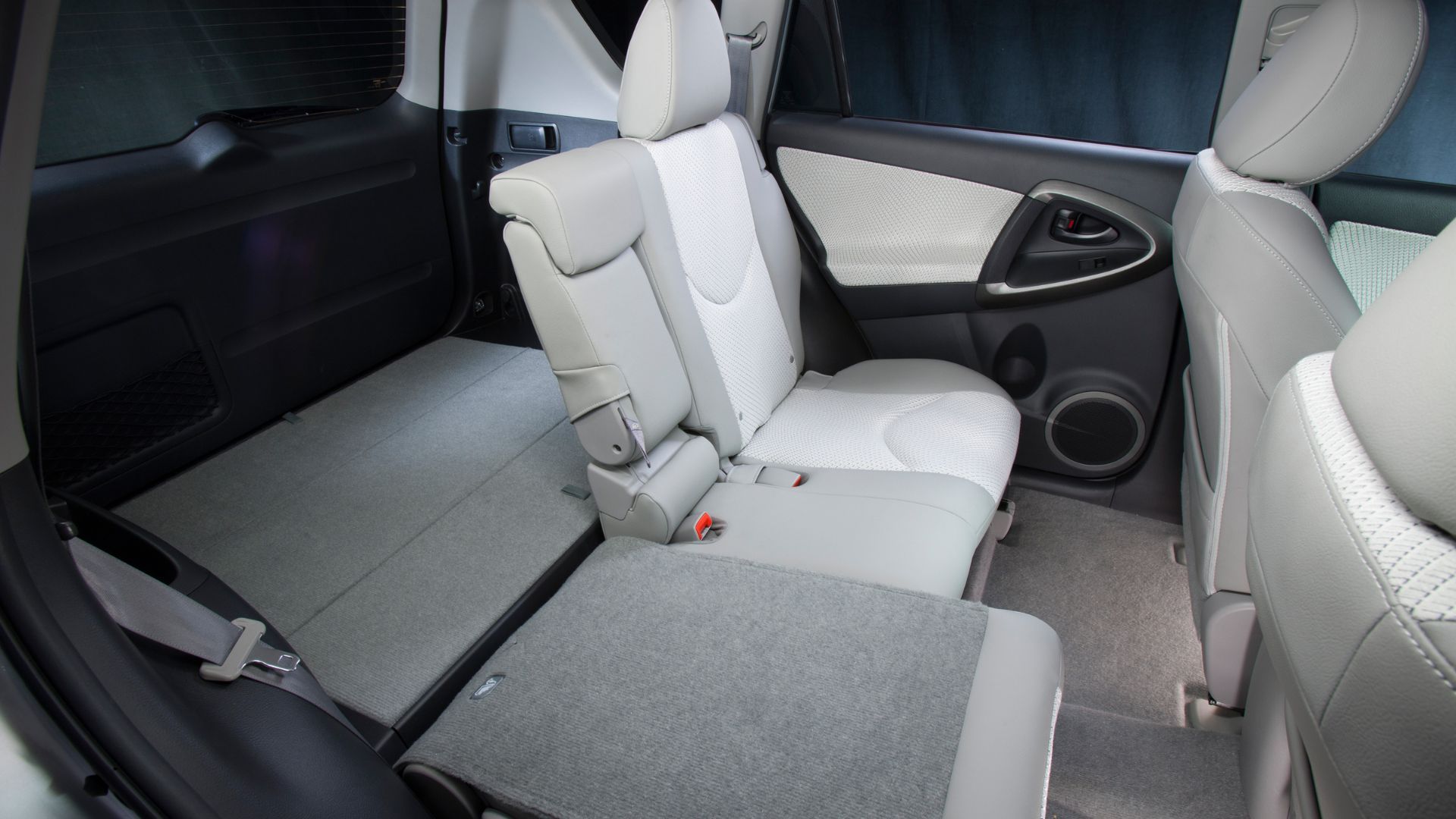 Toyota's RAV4 EV Only Costs $10,000, But It Has One Massive Downside