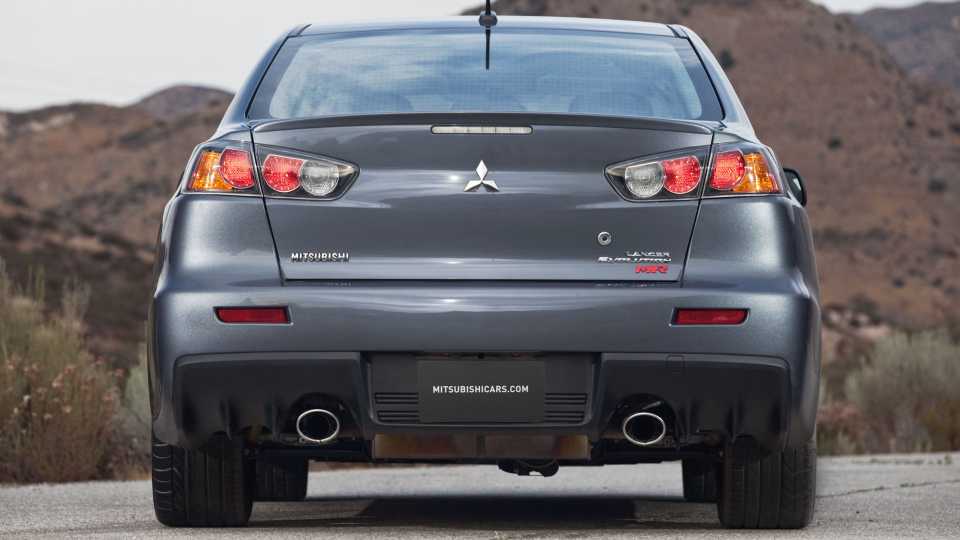 2012 Mitsubishi Lancer Evolution Pricing, Photos & Specs