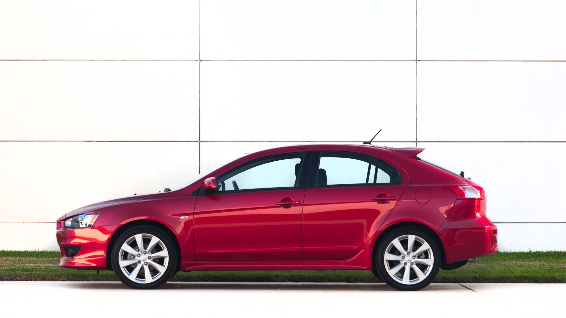 2010 Mitsubishi Lancer Sedan Pricing, Photos & Specs
