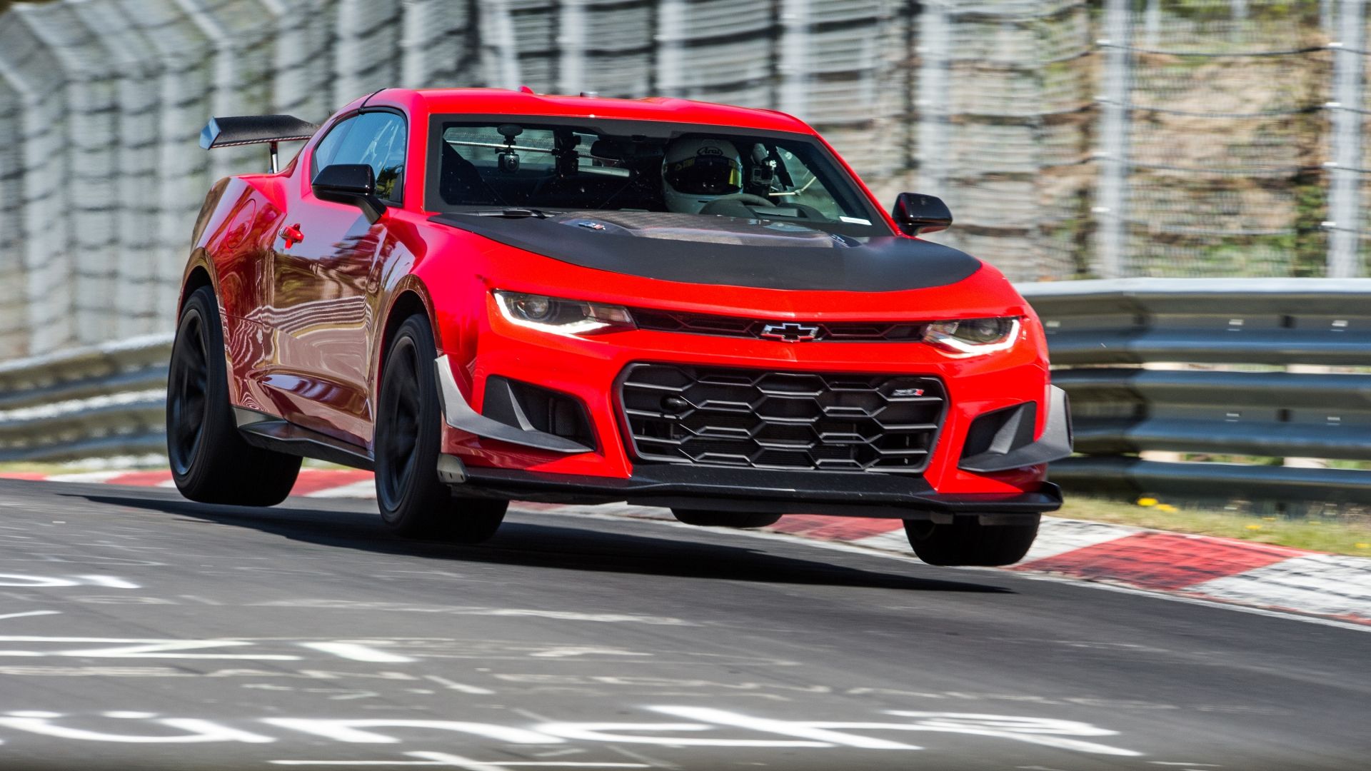 2018-Chevrolet-Camaro-ZL1-1LE-014