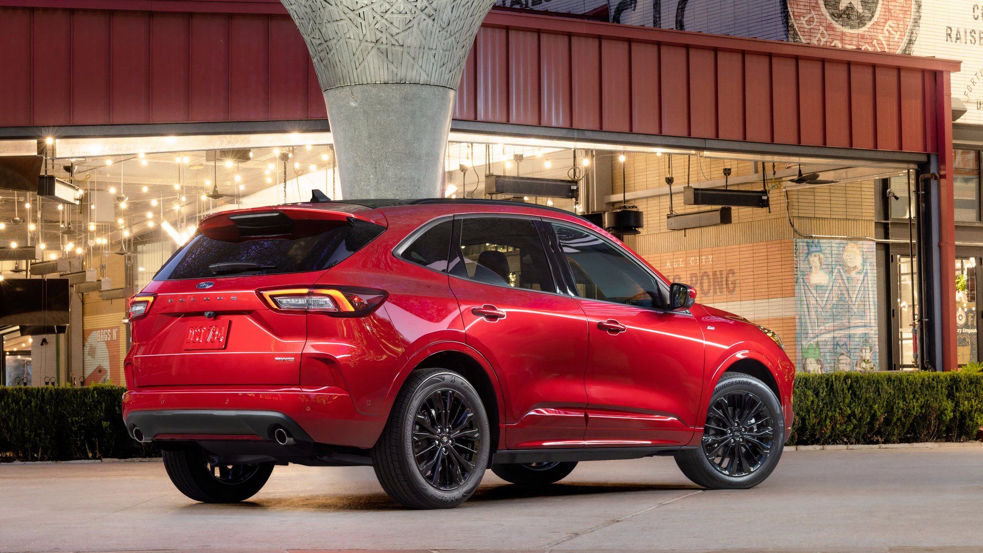 Ford Escape vs. Toyota RAV4: The $30k Compact SUV Showdown