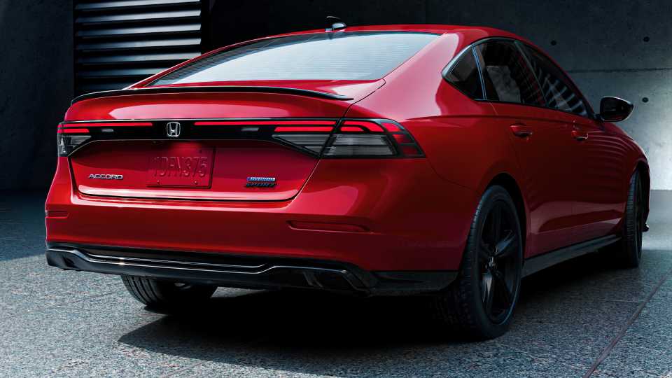2025 Honda Accord Pricing, Photos & Specs