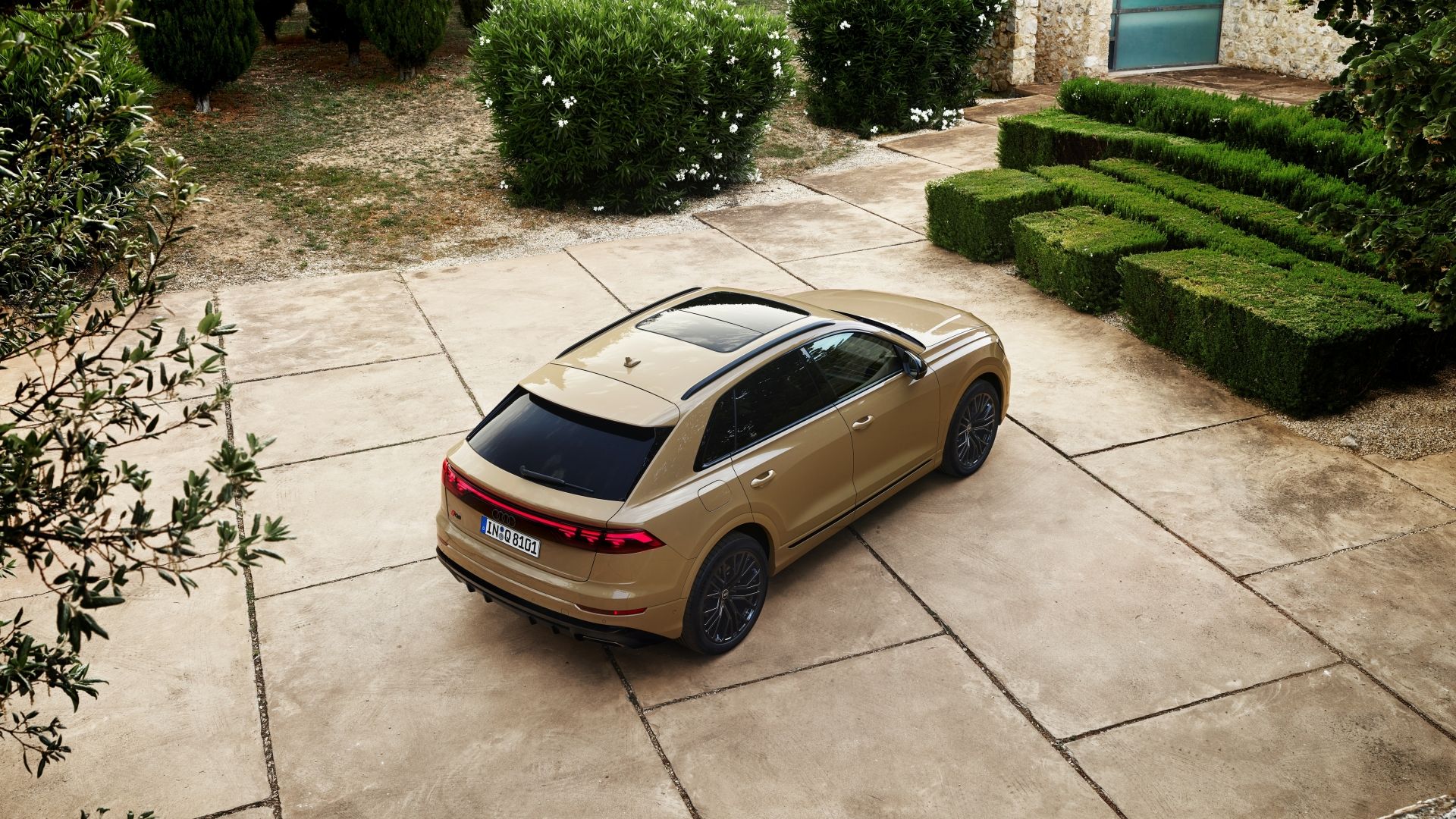 2024 Audi Q8