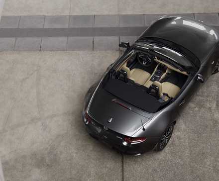 2025 Mazda MX-5 Miata (1)