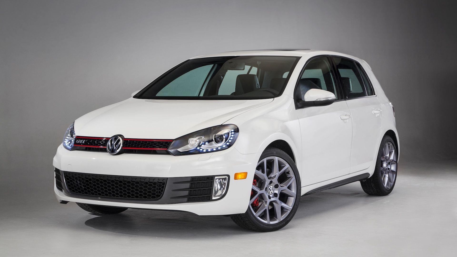 2011 Volkswagen GTI - front 3/4 angle