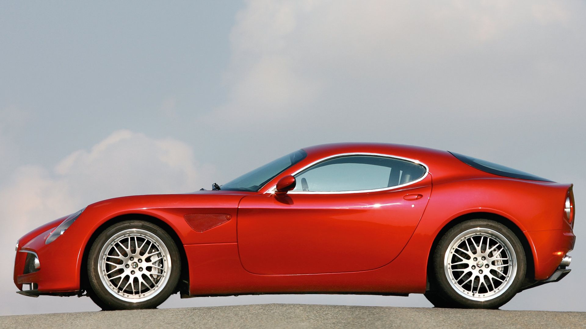 The Last Alfa Romeo With A V8 Engine