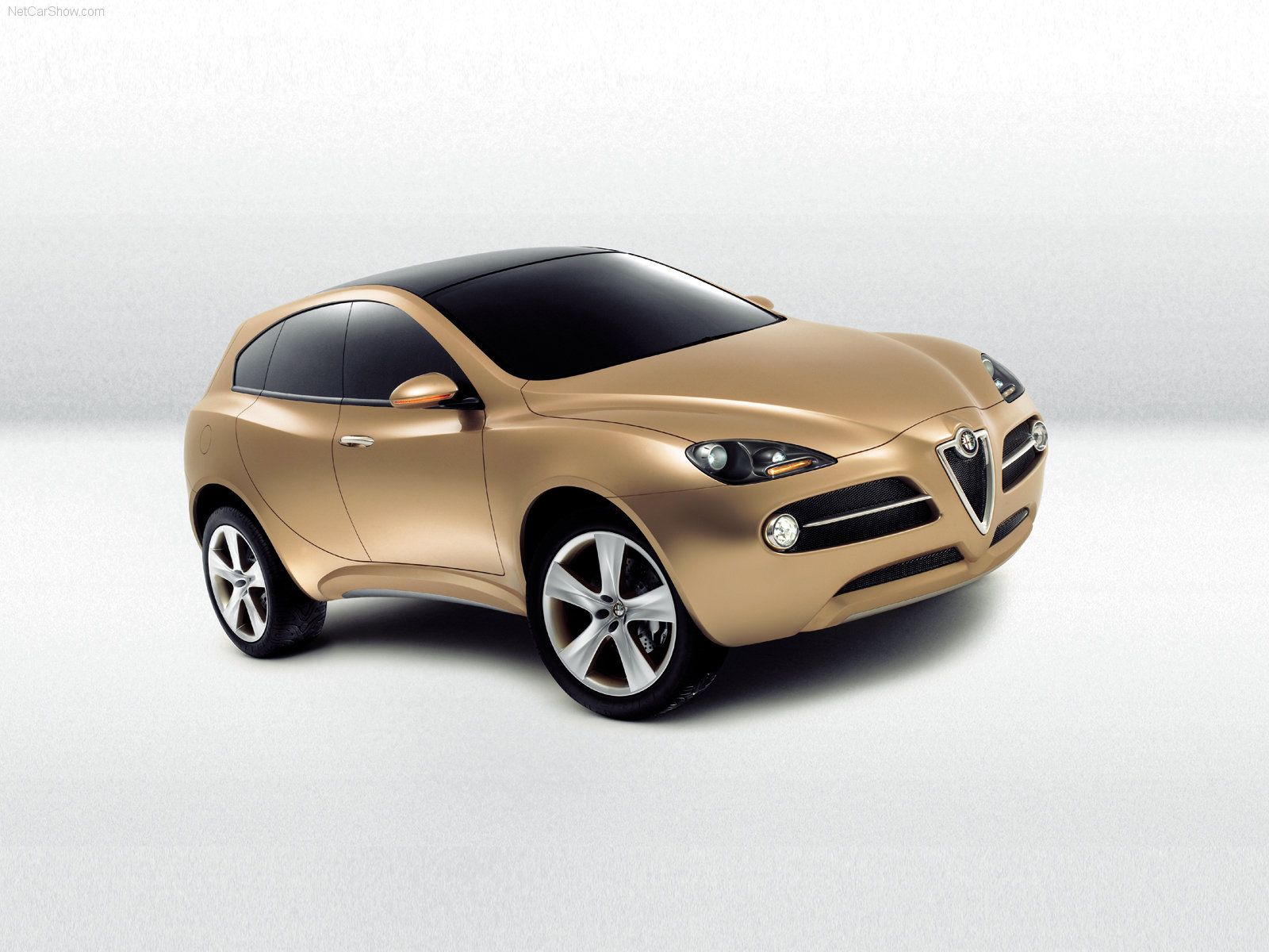 2003 Alfa Romeo Kamal Concept Gold Front Angle