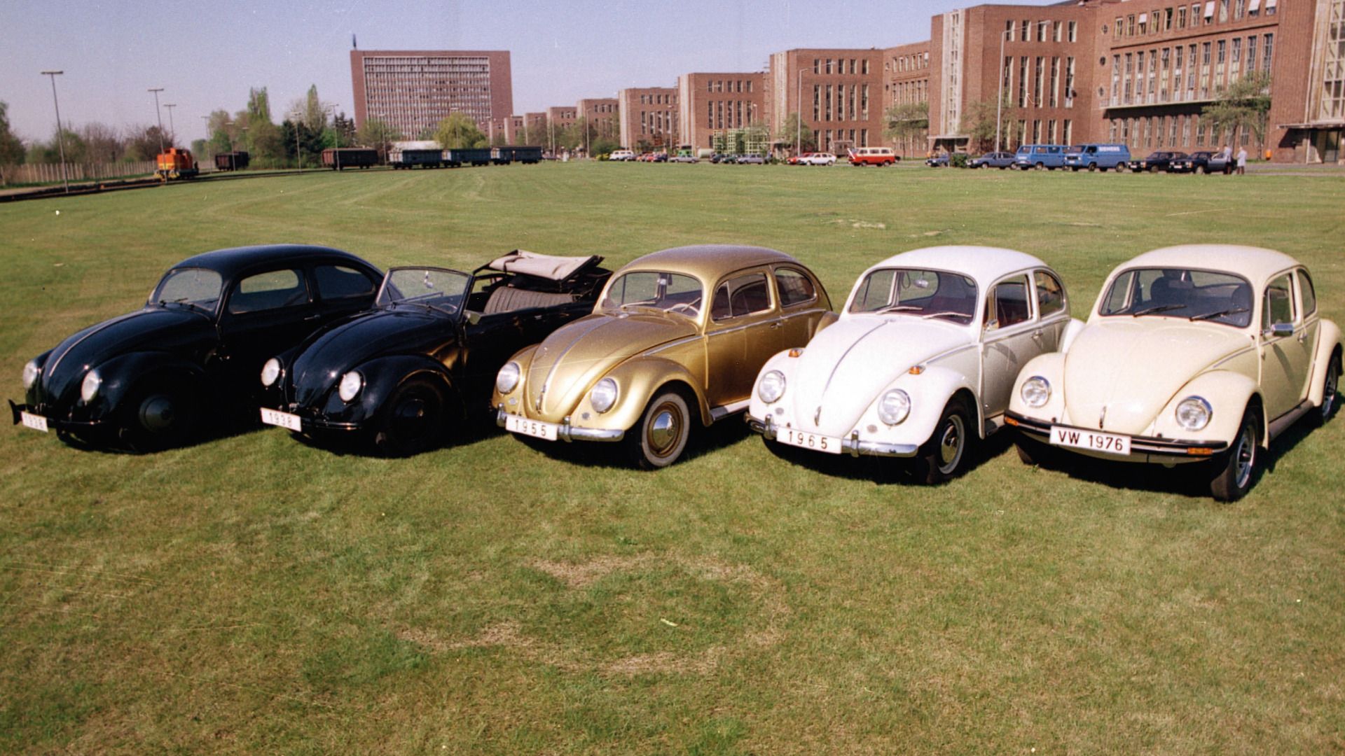 10 Wonderful Rear-Engine Cars