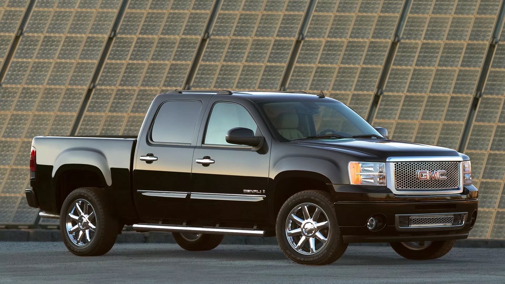 gmc-s-most-luxurious-models-get-even-more-special-for-2025-s-big