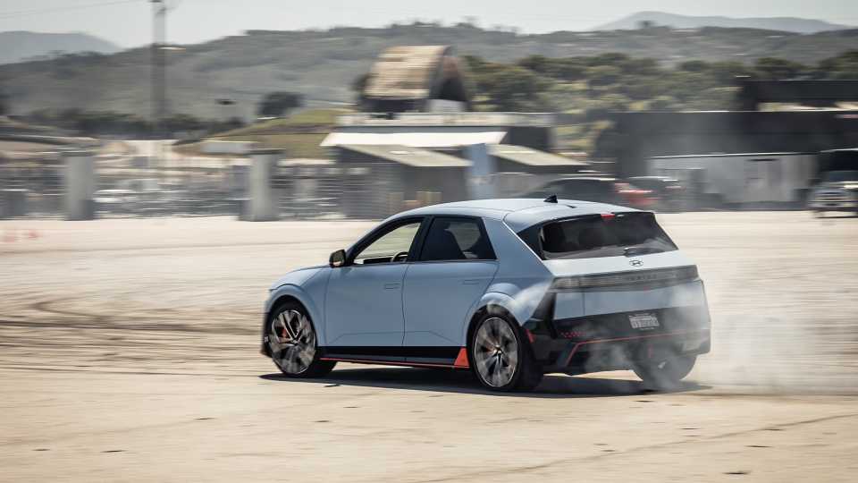 2025 Hyundai IONIQ 5 N Pricing, Photos & Specs