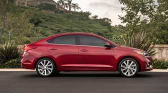 2022 Hyundai Accent Side