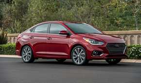 2022 Hyundai Accent Side front angle