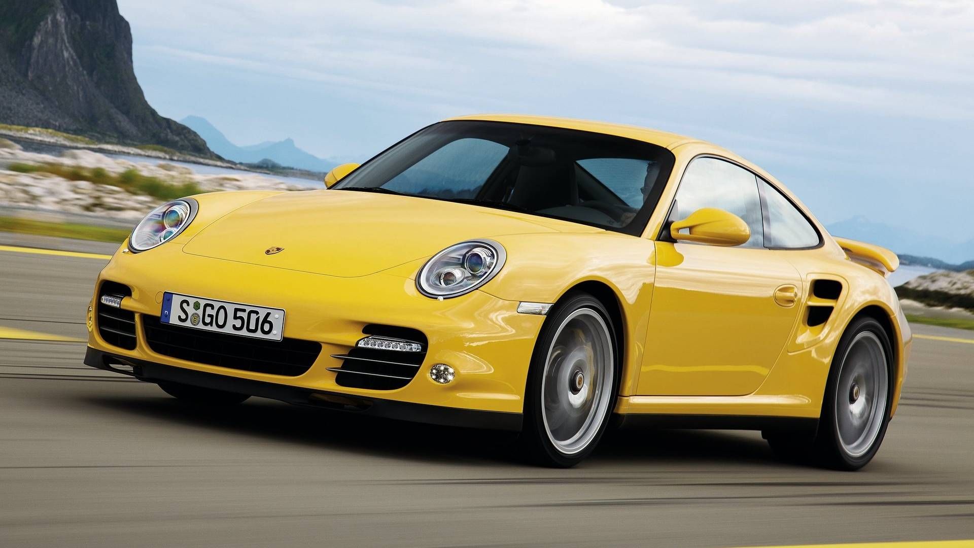 2011 Porsche 911 Turbo Pricing, Photos & Specs
