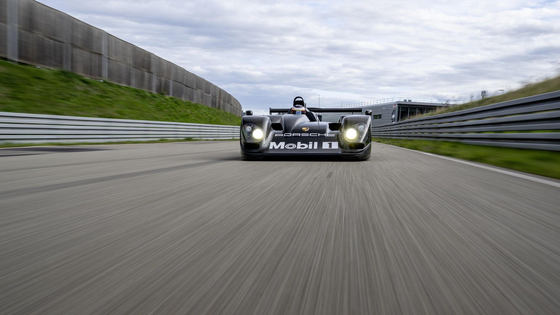 Porsche Took 25 Years To Build The V10-Powered Precursor To The Carrera GT