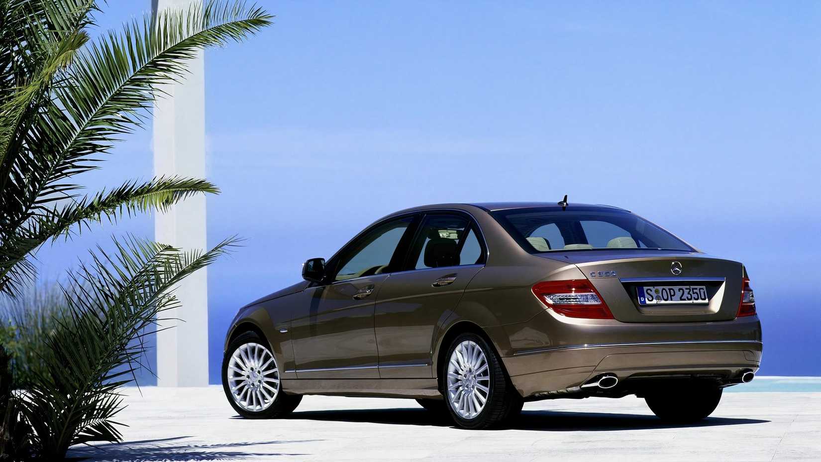 C350 Mercedes-Benz: A Buyers Guide