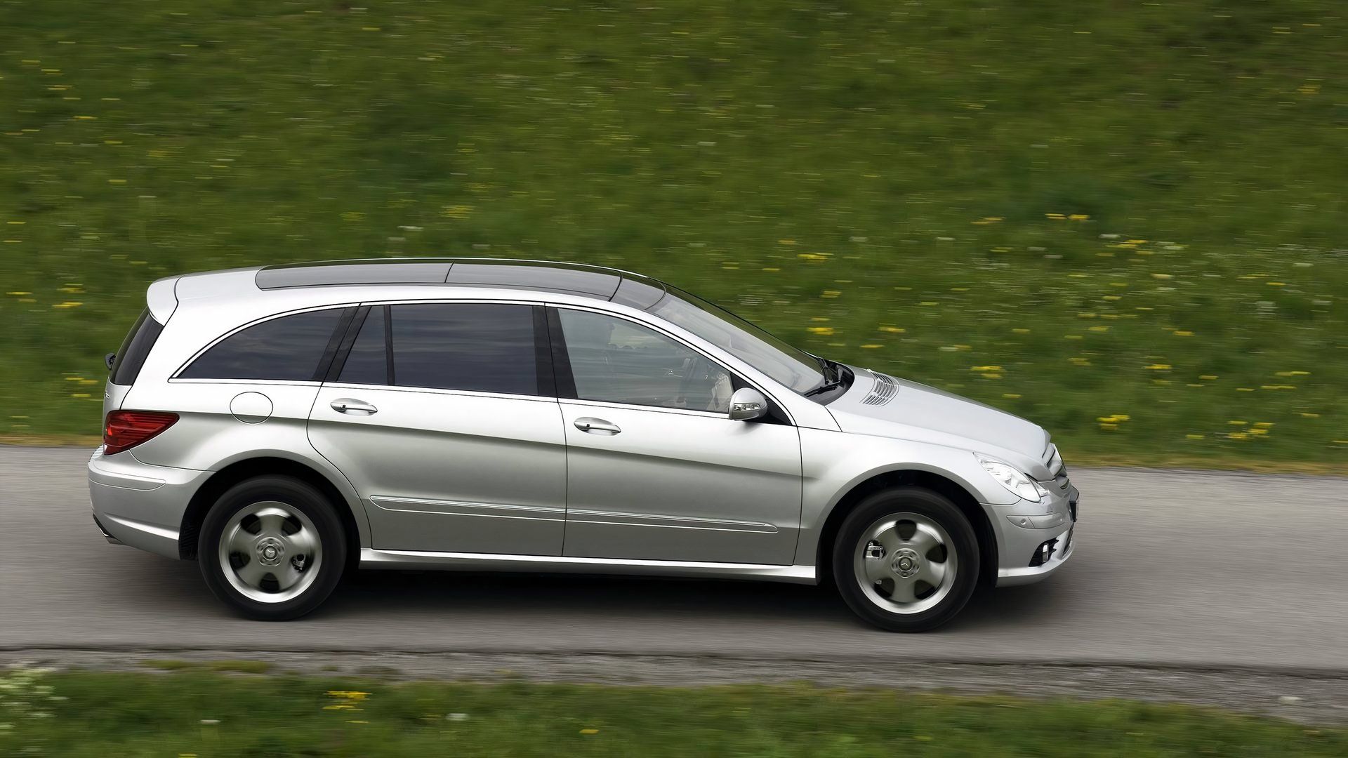 2009 Mercedes-Benz R-Class Exterior Photos