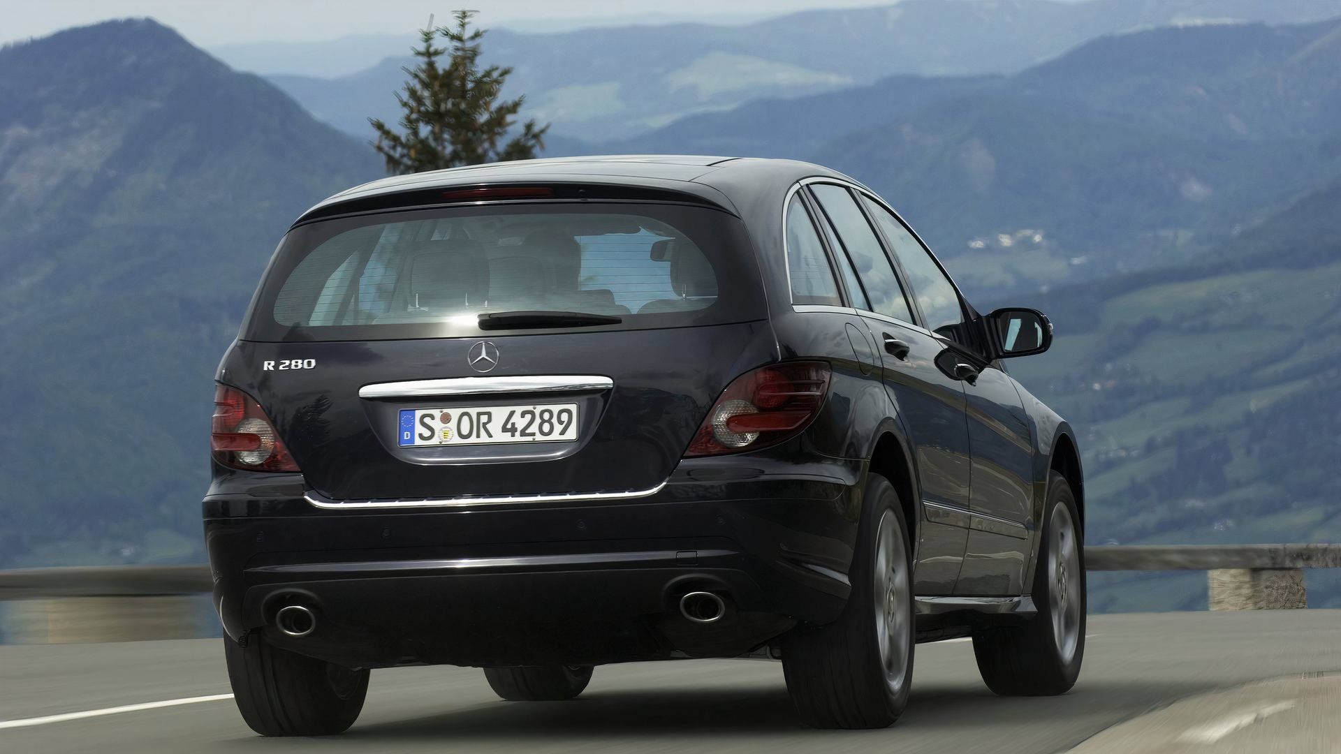 2009 Mercedes-Benz R-Class Pricing, Photos & Specs