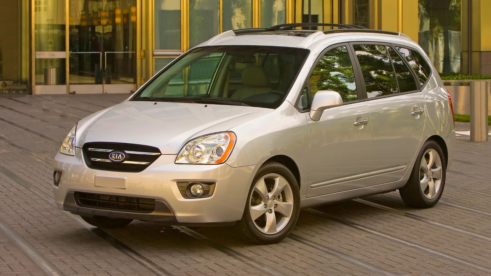 2010 Kia Rondo Exterior Photos