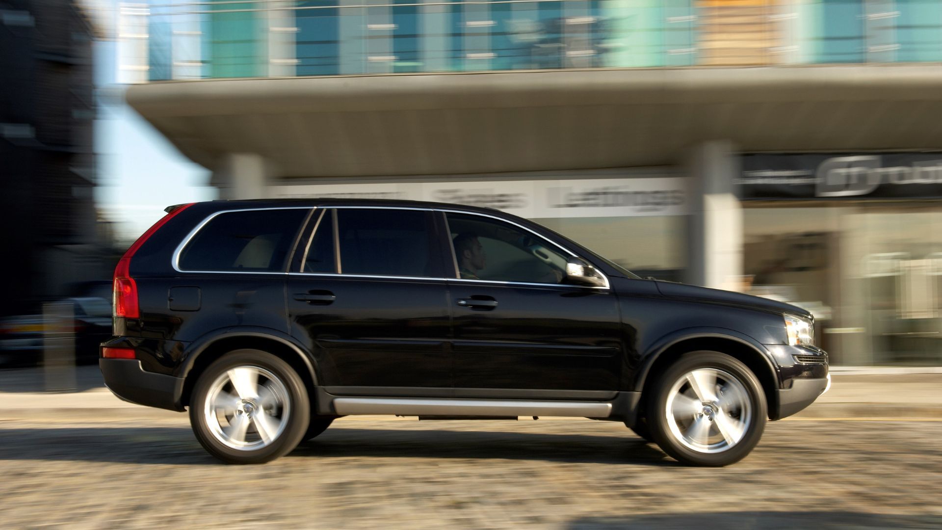 2008 Volvo XC90 Review, Pricing, Photos, and Specs