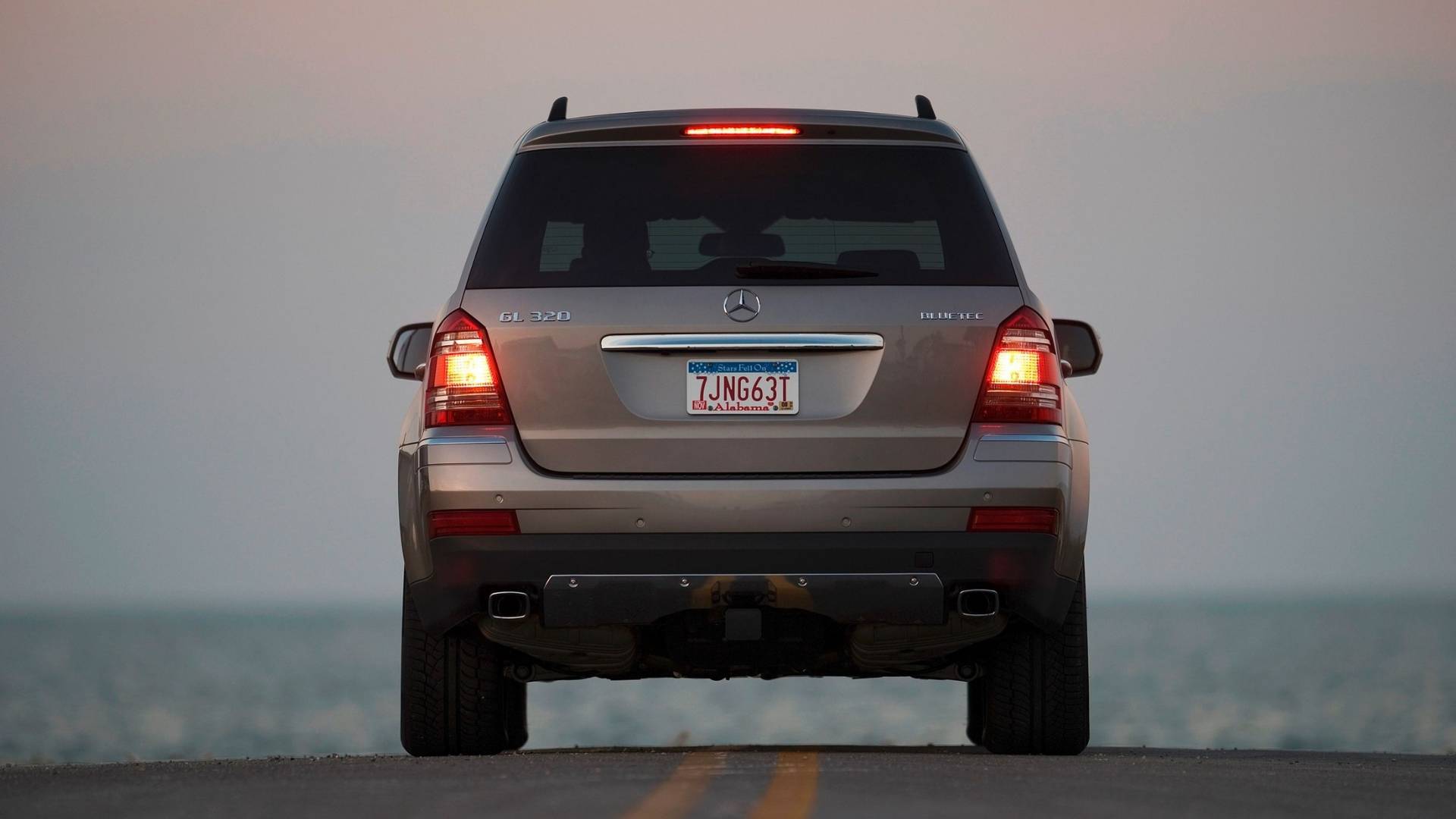 Mercedes Gl Rear 2009 Mercedes-Benz GL-Class Exterior Photos
