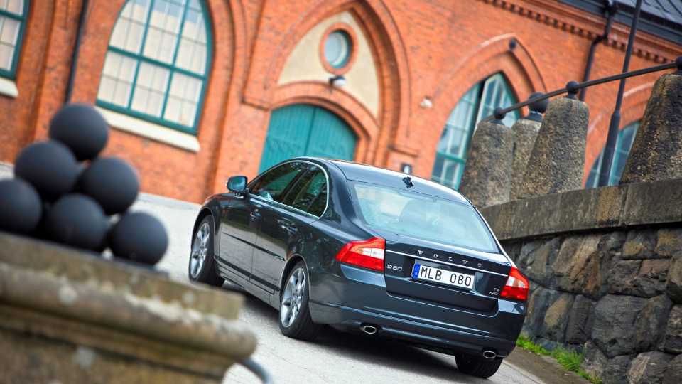 2009 Volvo S80 Pricing, Photos & Specs