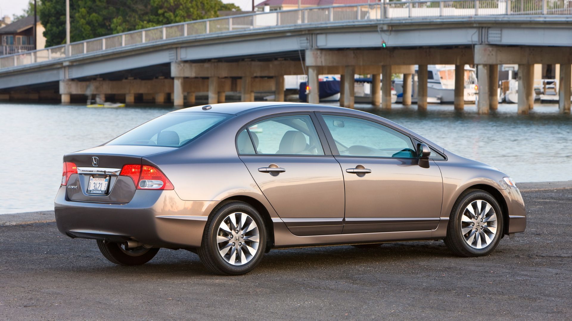 2010 Honda Civic Sedan Pricing, Photos & Specs