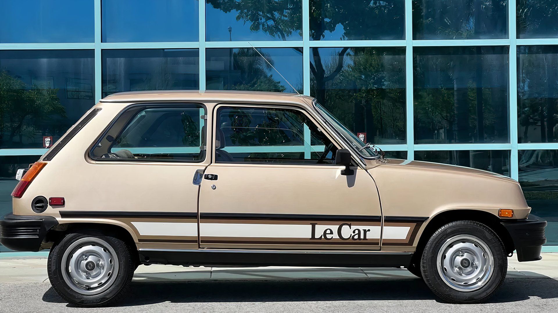 Why Renault's Funky Hatch Failed In America