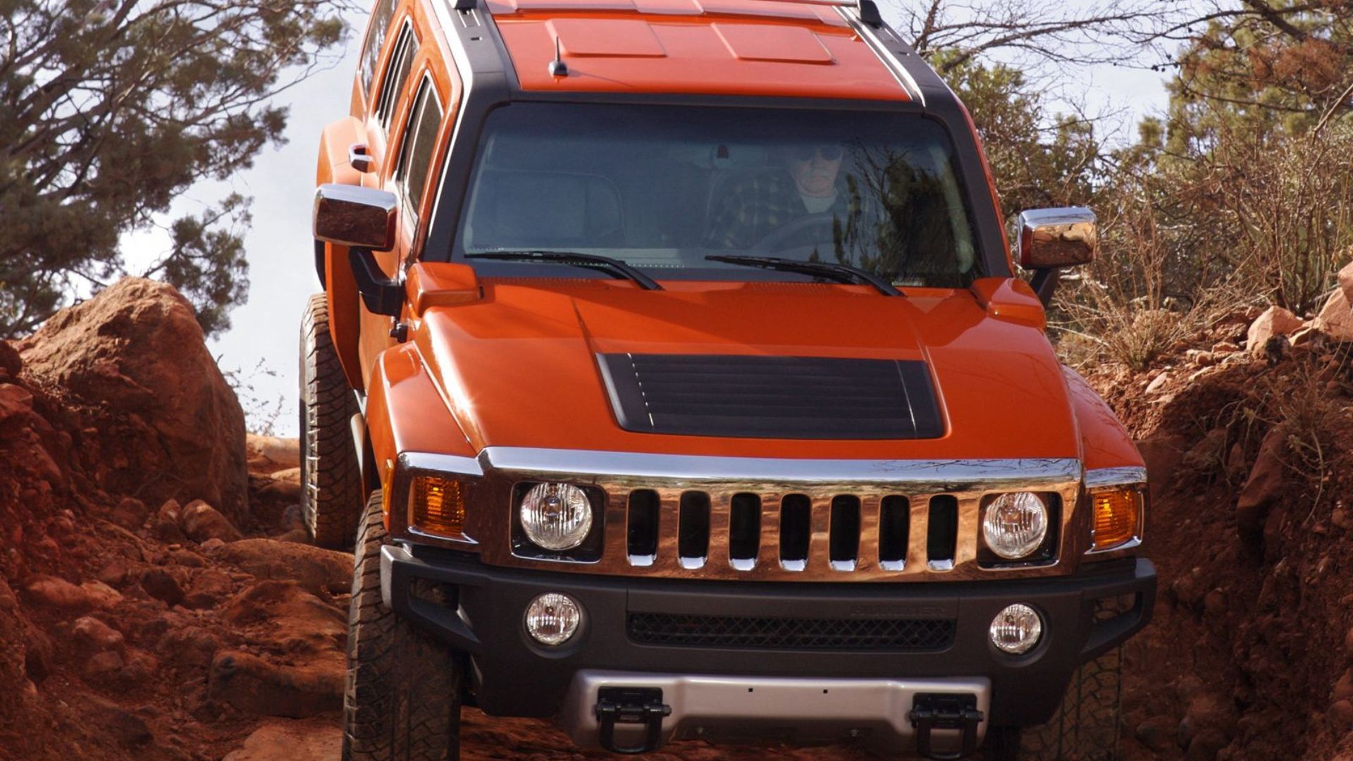 The Smallest Hummer With The Biggest V8 Engine Sells For Less Than $20,000