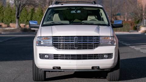 2007 Lincoln Navigator Pricing, Photos & Specs