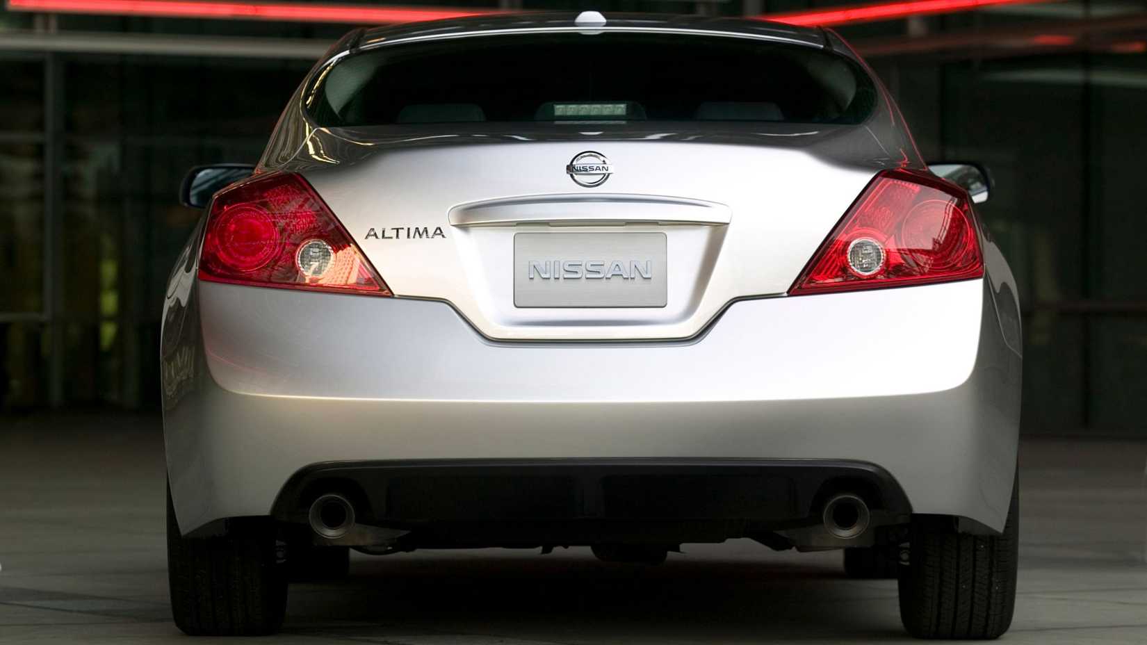 Nissan's V6 Manual Altima Coupe Should Be On The Radar Of Young ...