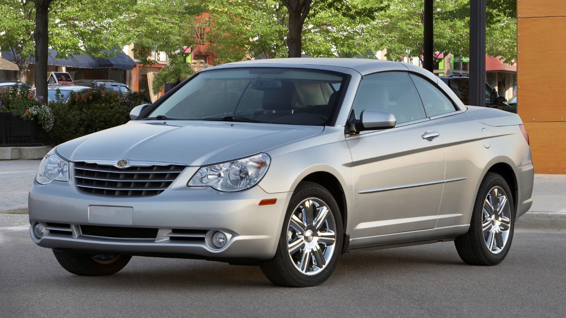 2010 Chrysler Sebring Sedan - Photos Exterior | CarBuzz