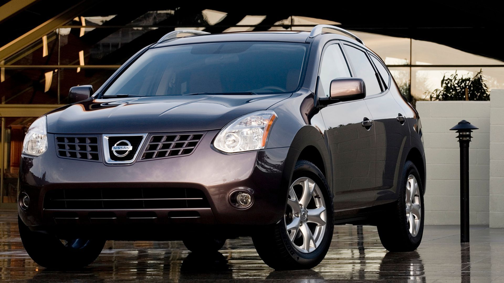 2010 Nissan Rogue Review, Pricing, Photos, and Specs 2010 Nissan Rogue Review, Pricing, Photos, and Specs