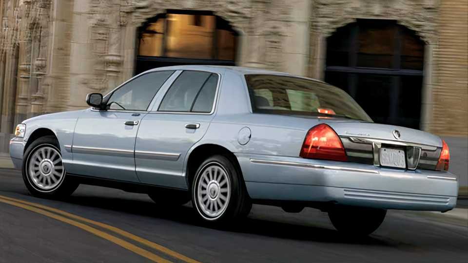 2011 Mercury Grand Marquis Pricing, Photos & Specs