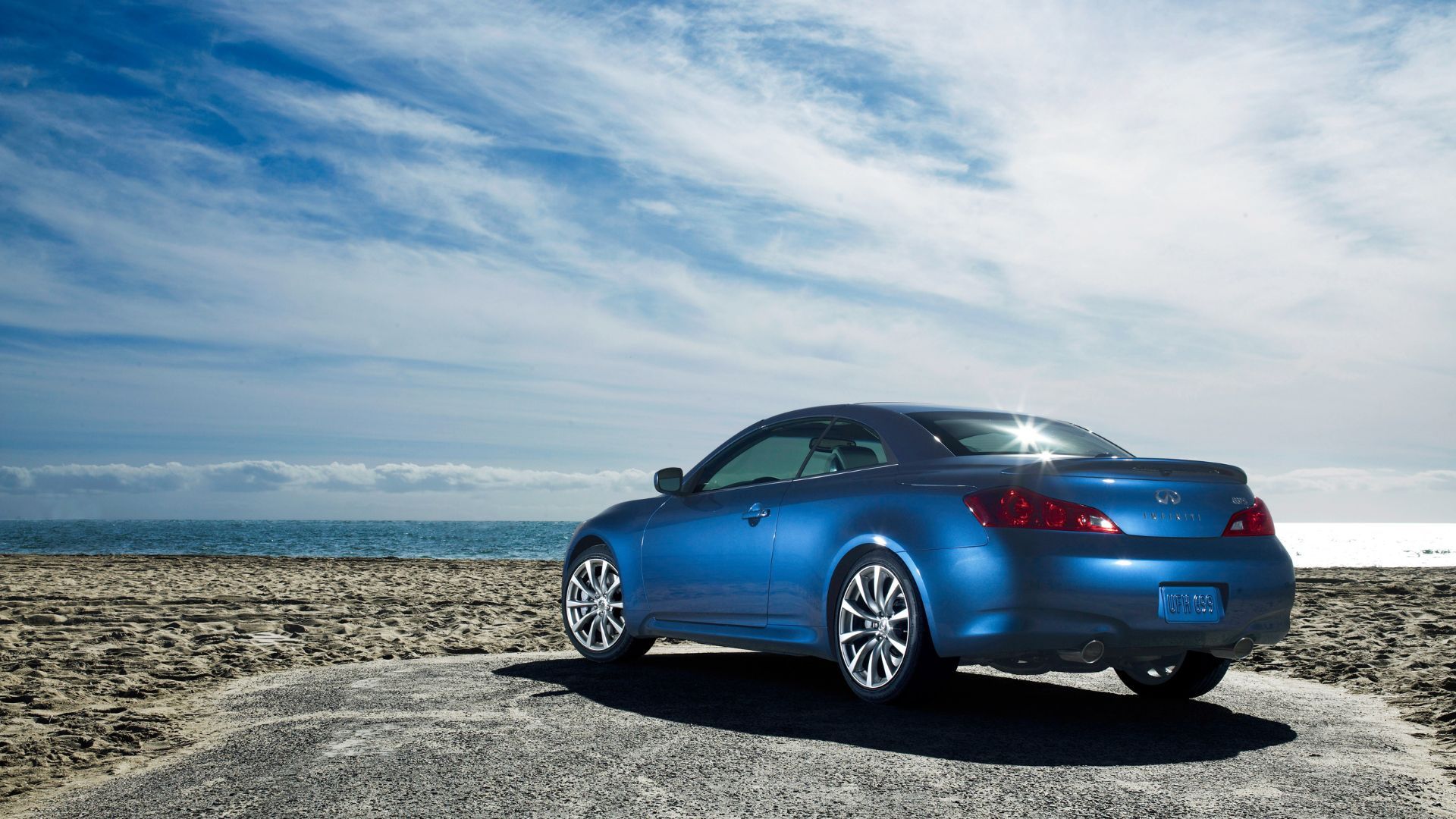 G35 vs. G37: Japanese Sports Coupes Compared