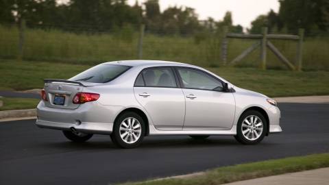 Corolla 2009 Rear 2009 Toyota Corolla Sedan Pricing, Photos & Specs