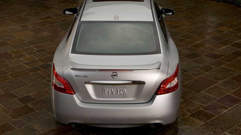 2010 Nissan Maxima Pricing, Photos & Specs