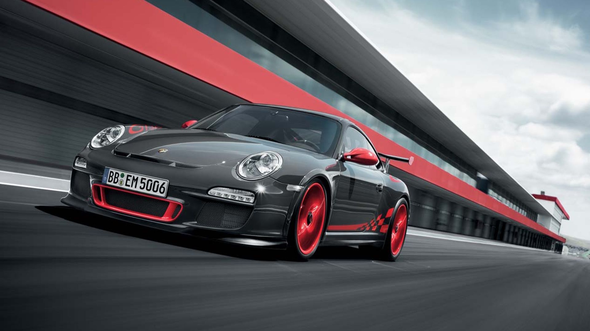 2011 Porsche 911 GT2 RS Pricing, Photos & Specs