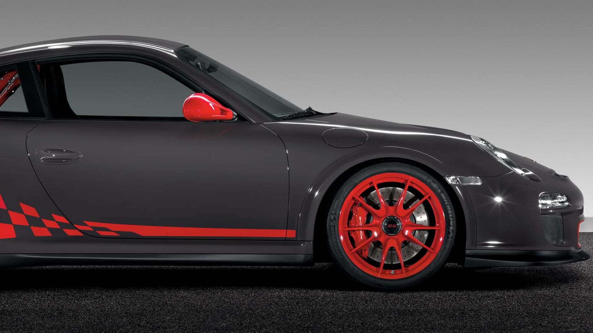 2011 Porsche 911 GT2 RS Pricing, Photos & Specs