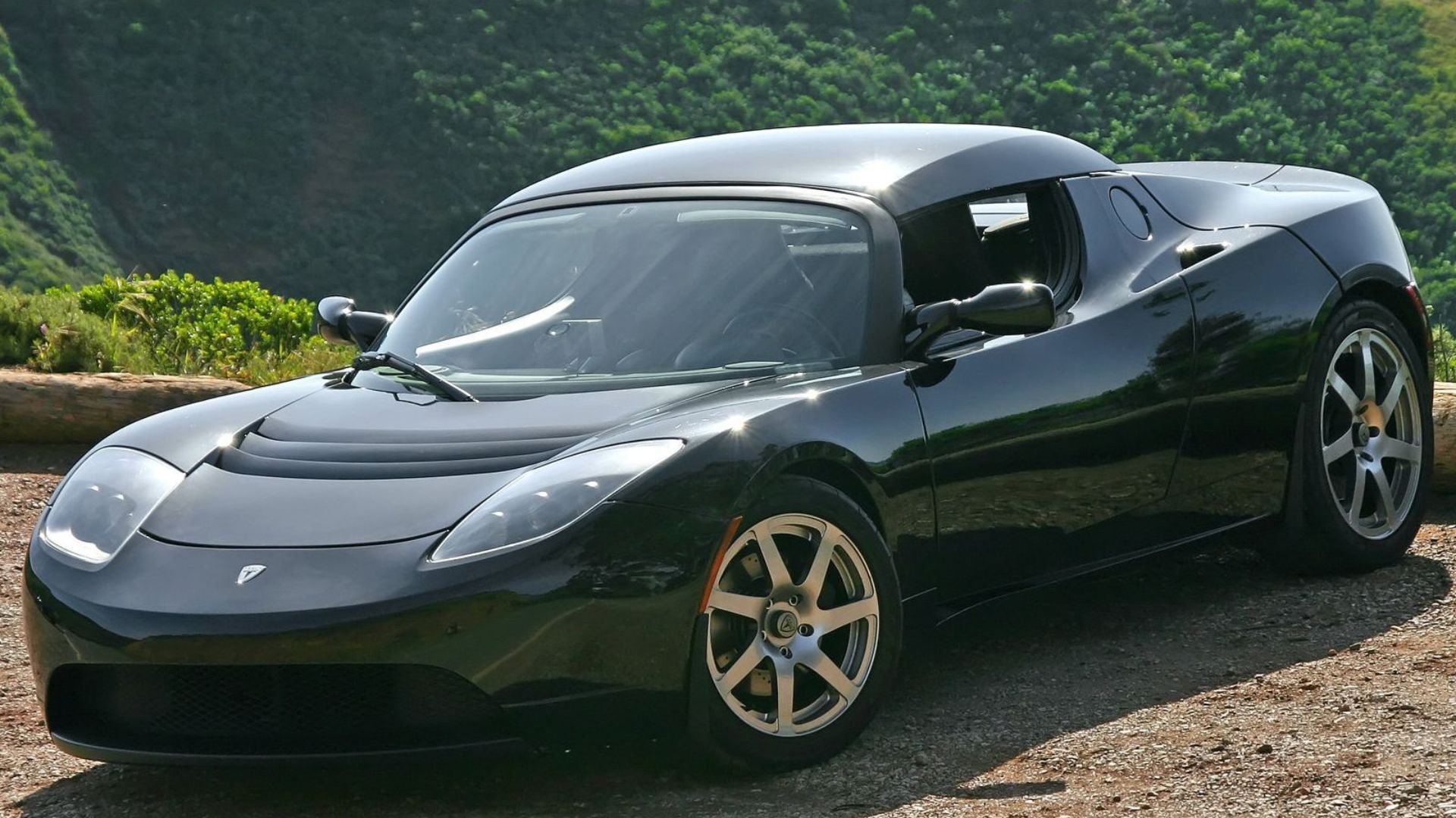 Tesla's First-Generation Roadster Is Depreciation Proof