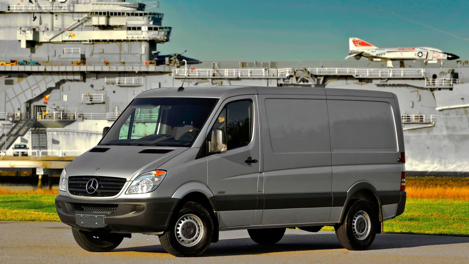 2010 Mercedes-Benz Sprinter Passenger Van Exterior Photos