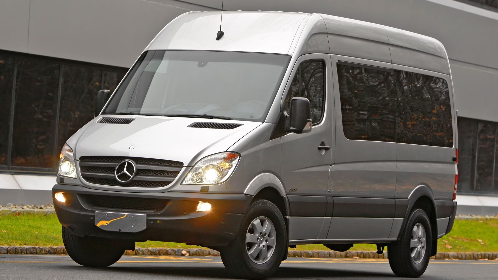 2010 Mercedes-Benz Sprinter Passenger Van Exterior Photos